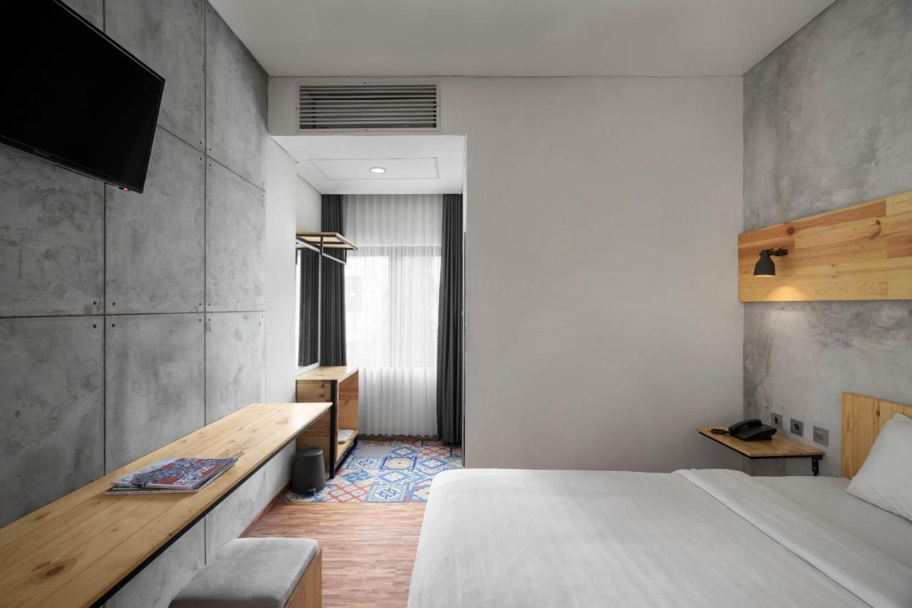 The Journey Hotel ジョグジャカルタ エクステリア 写真